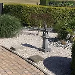 Des Tours Bed & Breakfast *